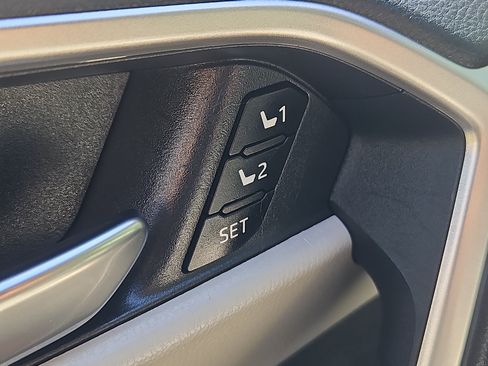 Used 2021 Toyota RAV4 XLE Premium AWD/4WD image 12