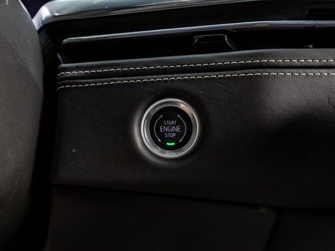 Used 2025 Cadillac Escalade ESV Sport Platinum image 23