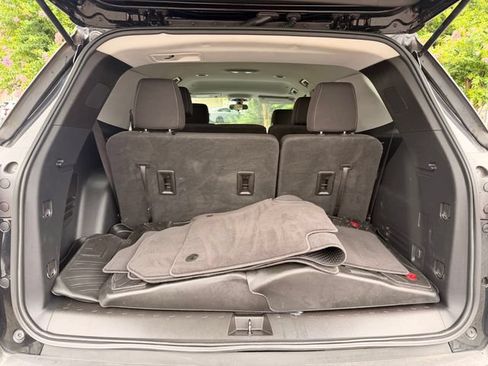 Used 2020 Chevrolet Traverse LS FWD image 24