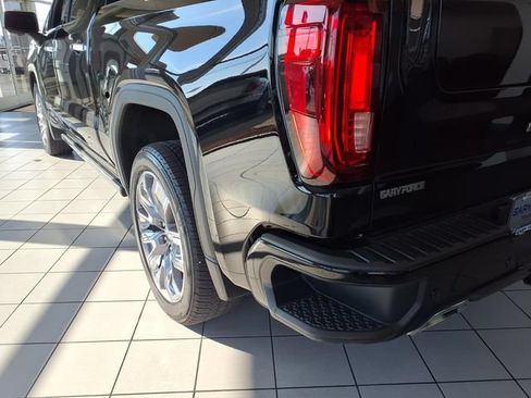 Used 2025 GMC Sierra 1500 Denali w/ Denali Reserve Package AWD/4WD image 27