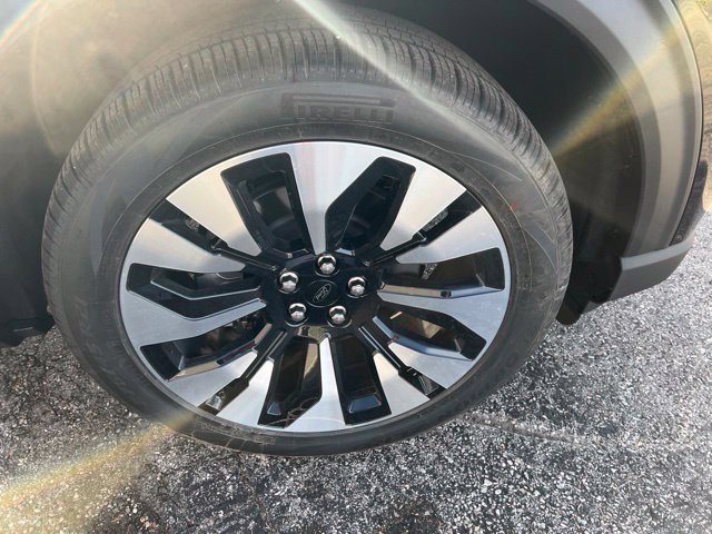 New 2027 Ford Explorer Platinum w/ LUX Leather Package AWD/4WD image 25
