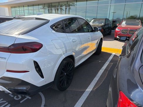 Used 2022 BMW X6 M50i w/ Shadowloine Package AWD/4WD image 5