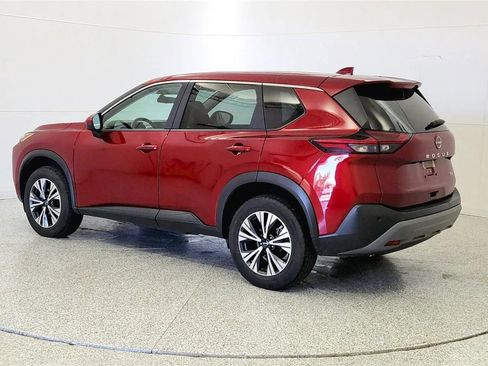 Used 2023 Nissan Rogue SV FWD image 5