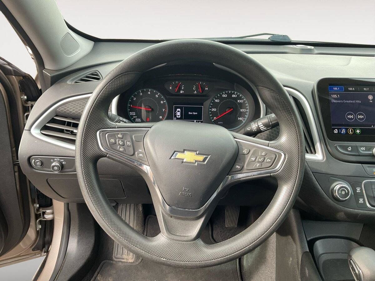 Used 2024 Chevrolet Malibu LS FWD image 12