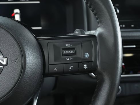 Used 2022 Nissan Rogue Platinum w/ Head-Up Display Package image 19