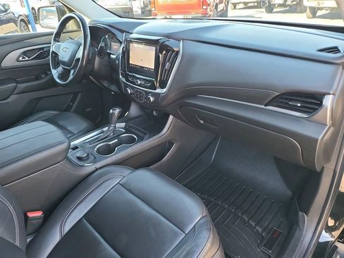 Certified 2020 Chevrolet Traverse LT w/ LT Premium Package image 21
