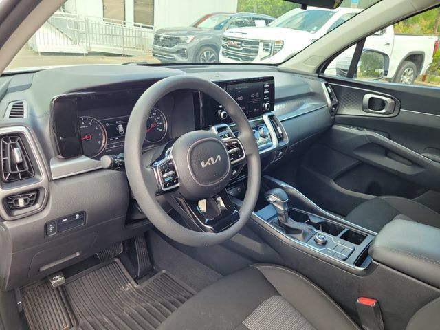Used 2023 Kia Sorento LX FWD image 17