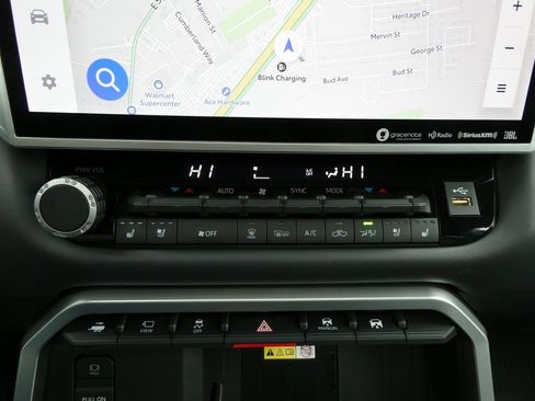 Used 2022 Toyota Tundra Platinum image 34