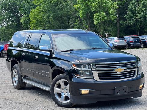 Used 2015 Chevrolet Suburban LTZ AWD/4WD image 8