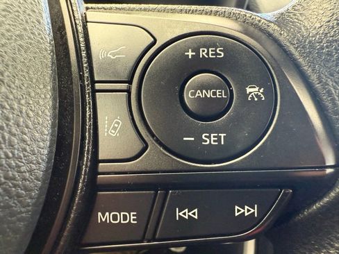 Used 2024 Toyota RAV4 LE image 29