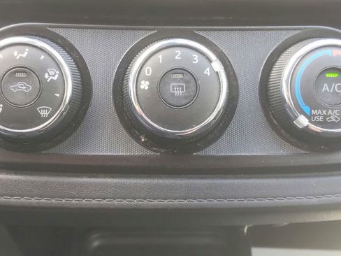 Used 2018 Toyota RAV4 LE image 26