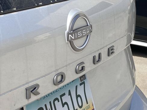Certified 2024 Nissan Rogue S FWD image 5