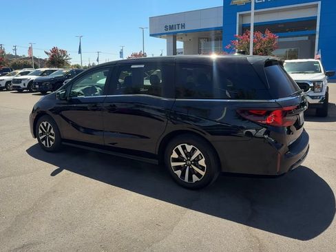 Used 2025 Honda Odyssey EX-L image 5