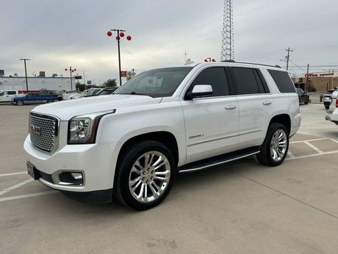 Used 2017 GMC Yukon Denali w/ Open Road Package image 9