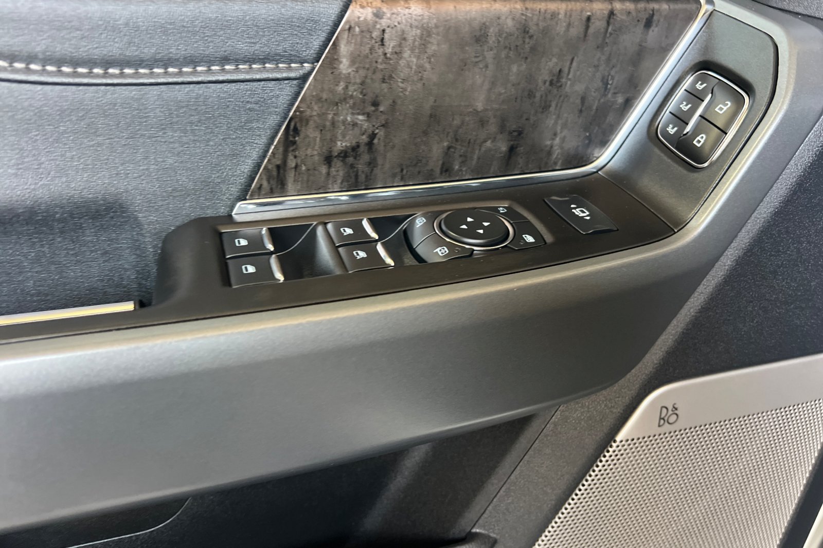 Used 2024 Ford F250 Lariat AWD/4WD image 14