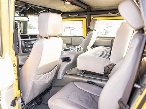Used 2003 HUMMER H1 Open Top image 26