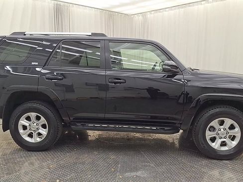 Certified 2022 Toyota 4Runner SR5 Premium image 4