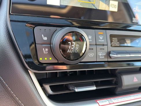 New 2026 Toyota Grand Highlander AWD image 29