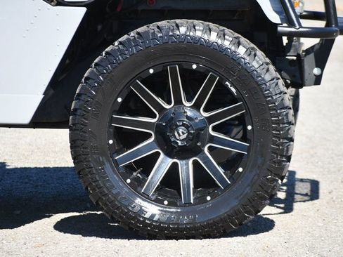 Used 1998 HUMMER H1 4-Door Open Top image 16