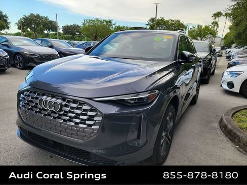 Certified 2025 Audi Q5 Premium w/ Convenience Package AWD/4WD image 2