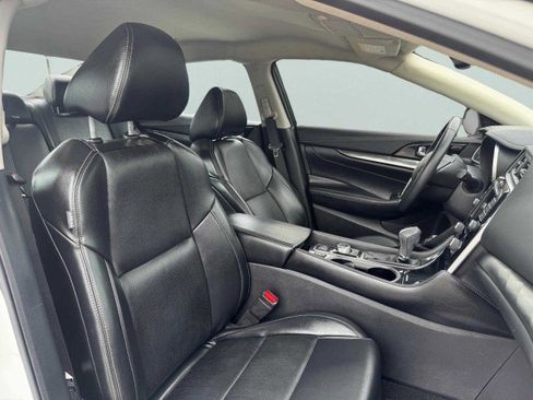 Used 2022 Nissan Maxima SV w/ Floor Mat Group image 46