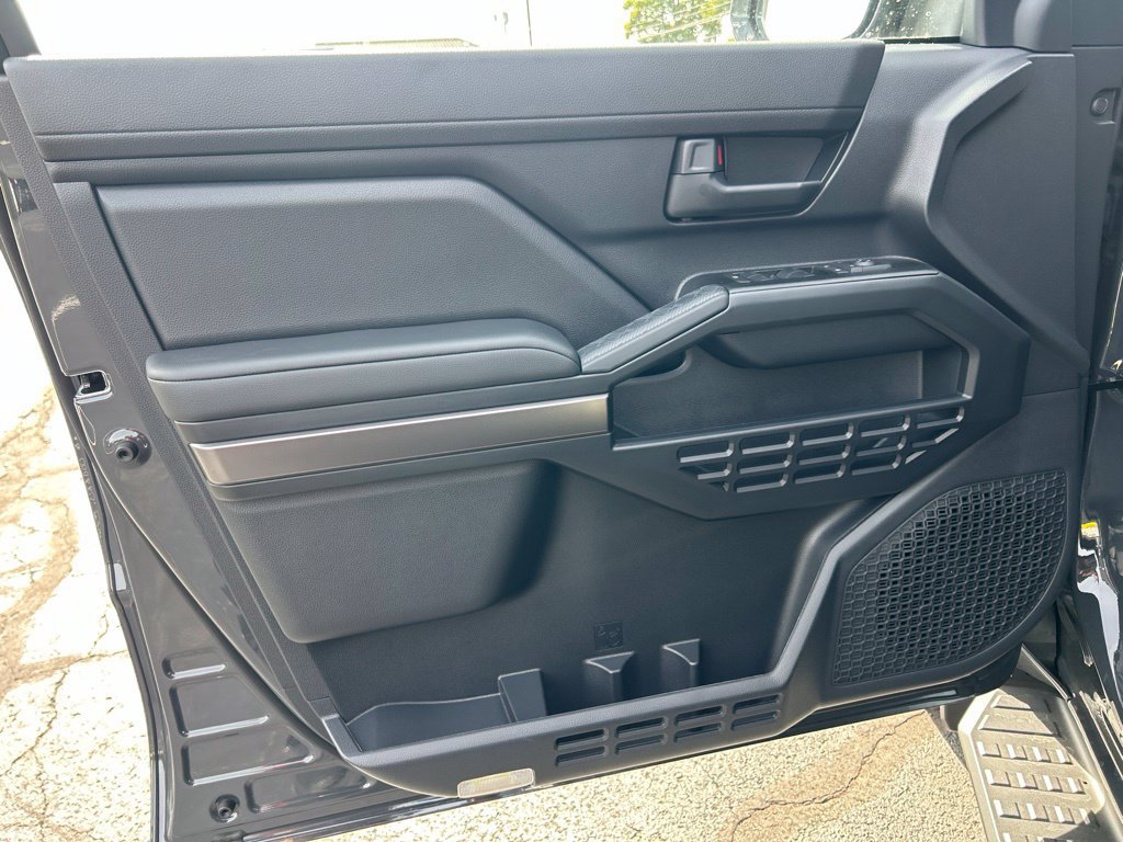 New 2026 Toyota 4Runner SR5 AWD/4WD image 10