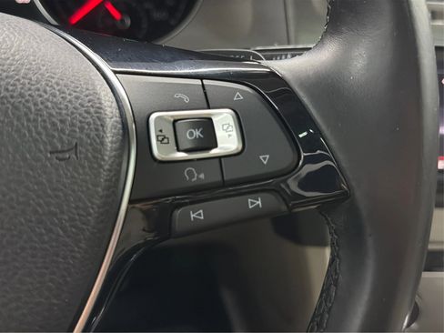 Used 2015 Volkswagen Golf TDI SE image 24