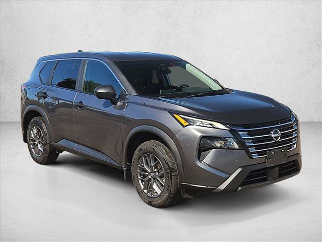 Used 2025 Nissan Rogue S FWD image 3