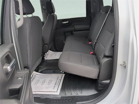 Used 2024 GMC Sierra 2500 Pro w/ Convenience Package image 25