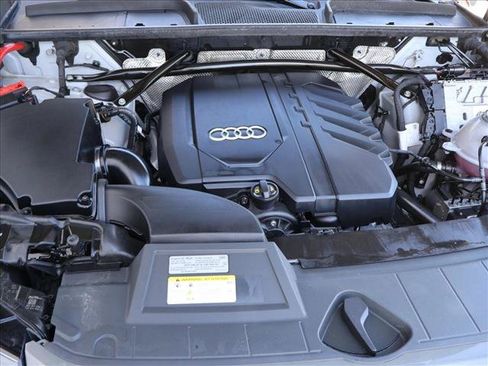 Used 2023 Audi Q5 2.0T Prestige w/ Prestige Package AWD/4WD image 29