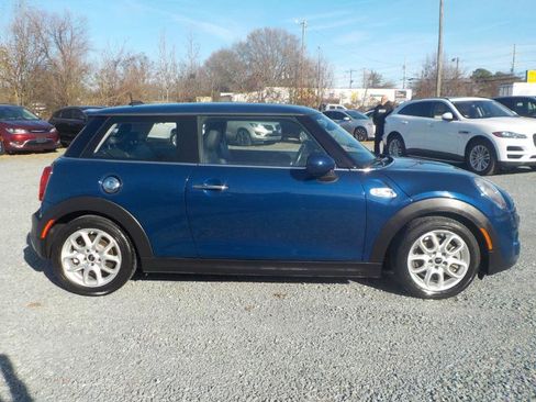 Used 2015 MINI Cooper S image 6