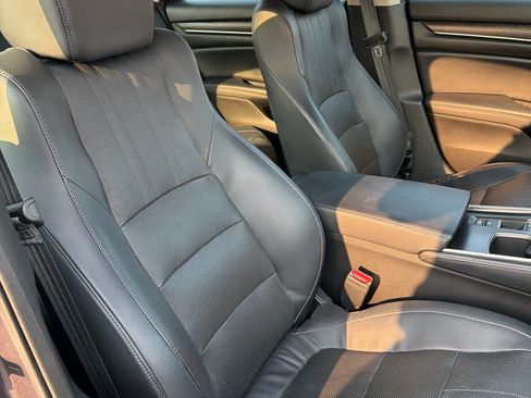 Used 2018 Honda Accord EX-L image 8