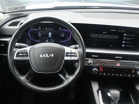 Used 2024 Kia Telluride LX image 9