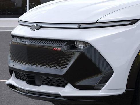 New 2026 Chevrolet Equinox EV RS image 13