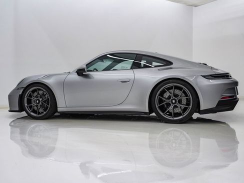 Certified 2024 Porsche 911 GT3 RWD image 2