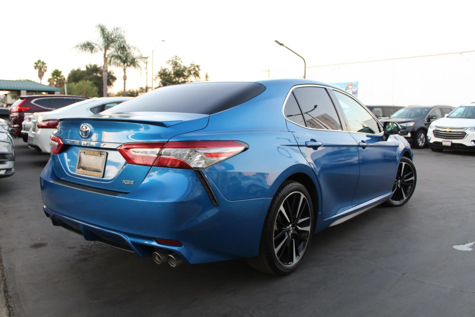 Used 2018 Toyota Camry XSE w/ Accessory Appearance Package FWD image 5