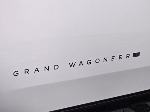 New 2026 Jeep Grand Wagoneer Limited image 12