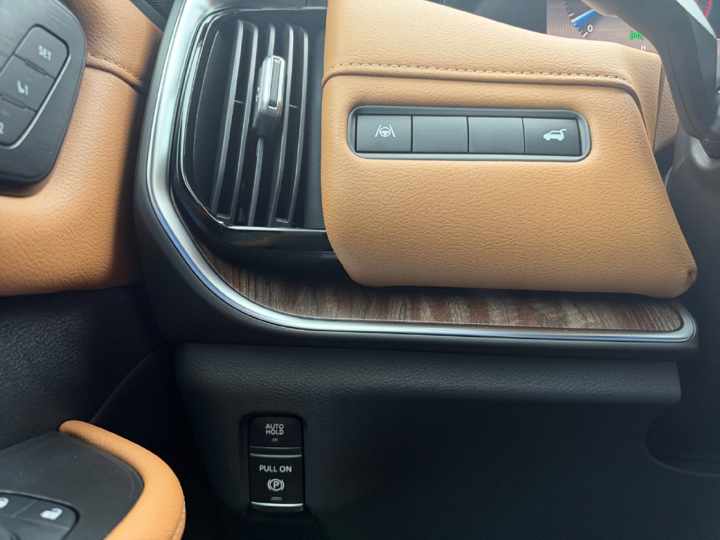 New 2026 Nissan Armada SL AWD/4WD image 23