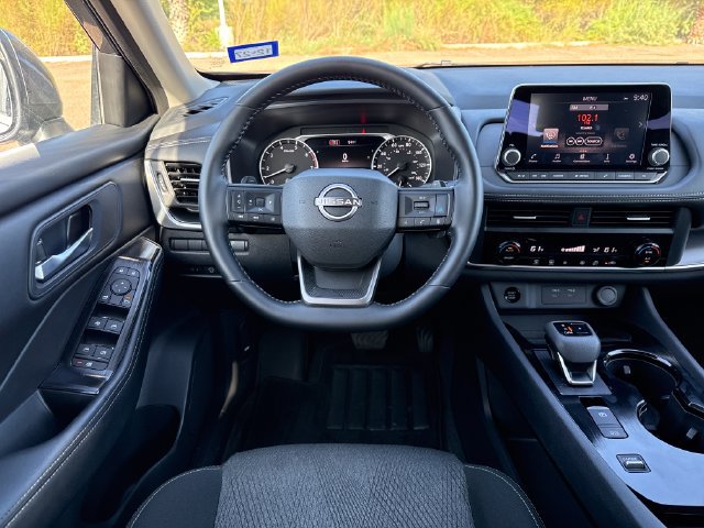 Certified 2026 Nissan Rogue SV FWD image 17