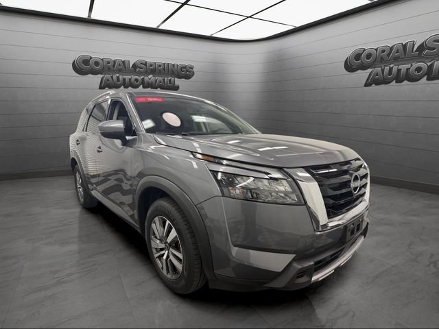Certified 2025 Nissan Pathfinder SL FWD image 7