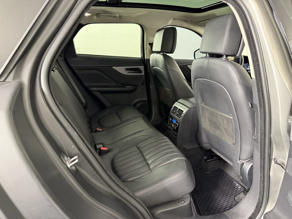 Used 2019 Jaguar F-PACE Portfolio AWD/4WD image 20