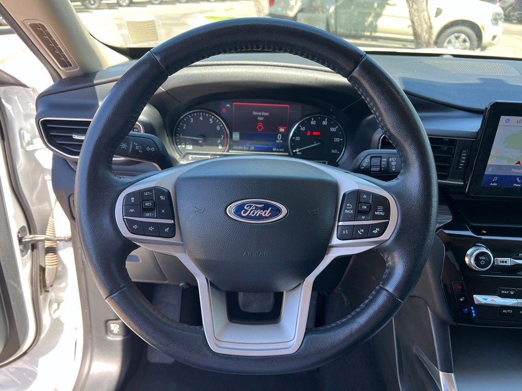 Used 2023 Ford Explorer Limited AWD/4WD image 31