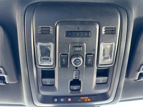 Used 2023 GMC Yukon AT4 w/ AT4 Premium Package AWD/4WD image 21