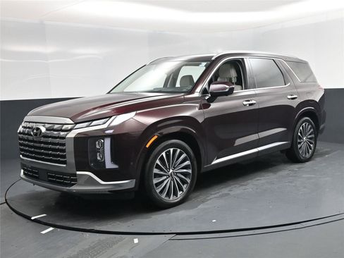 Used 2025 Hyundai Palisade Calligraphy image 1