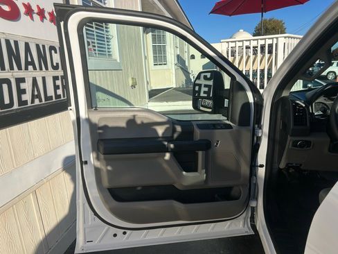 Used 2020 Ford F250 XL w/ Power Equipment Group image 8