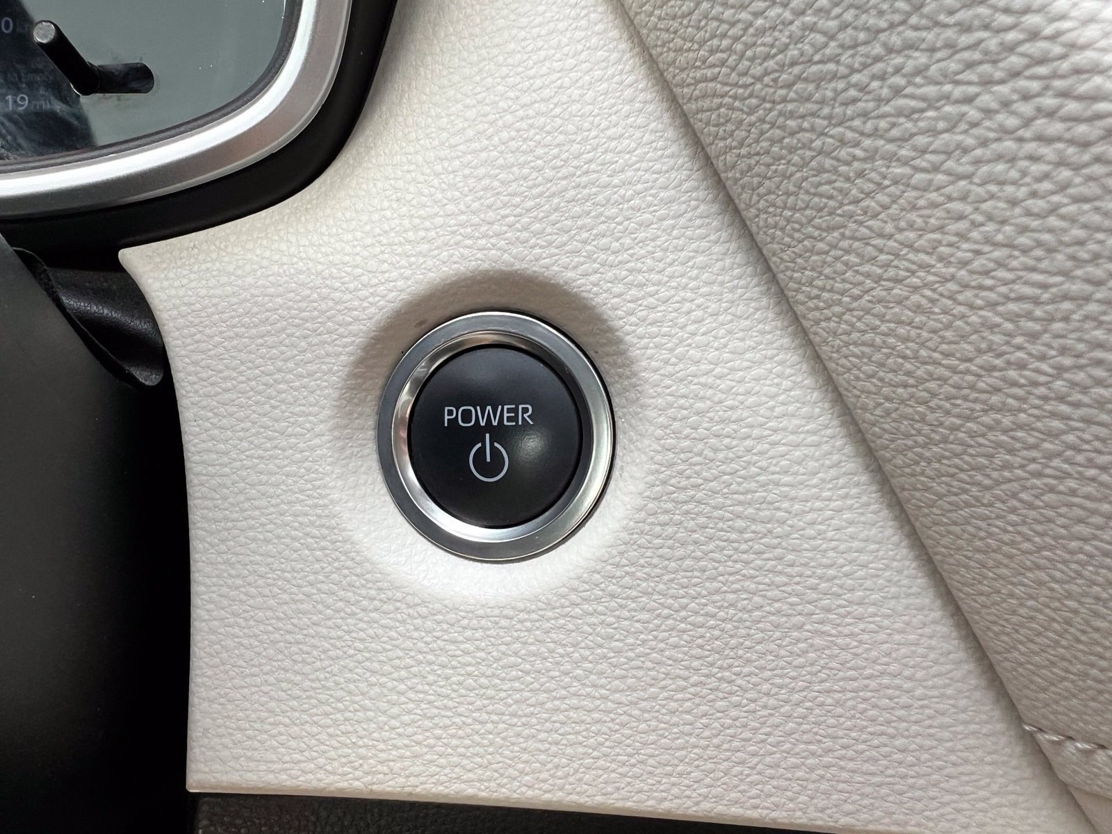 Used 2024 Toyota Corolla XLE FWD image 43