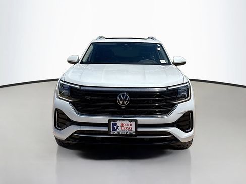Used 2024 Volkswagen Atlas SEL Premium R-Line AWD/4WD image 2