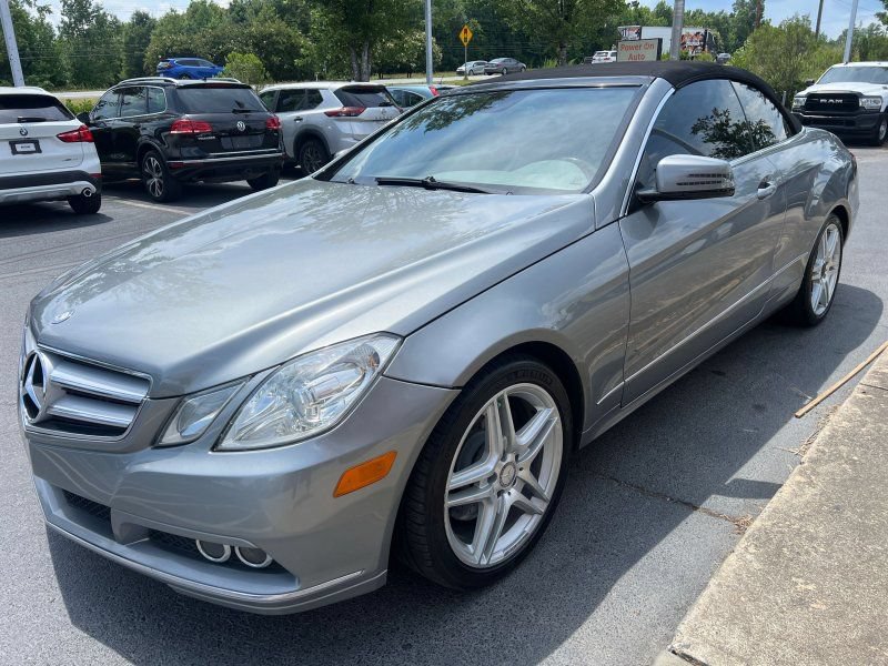 Used 2011 Mercedes-Benz E 350 Cabriolet image 3