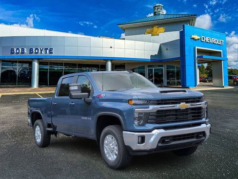 New 2026 Chevrolet Silverado 2500 LT AWD/4WD image 8
