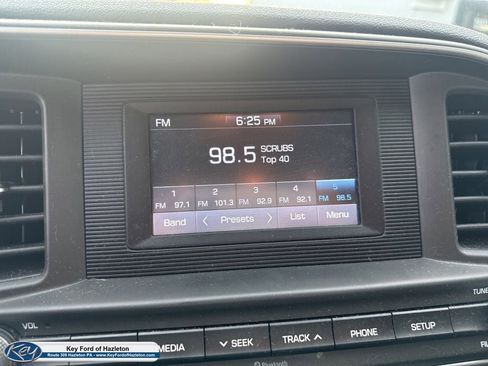 Used 2019 Hyundai Elantra SE w/ Cargo Package image 22